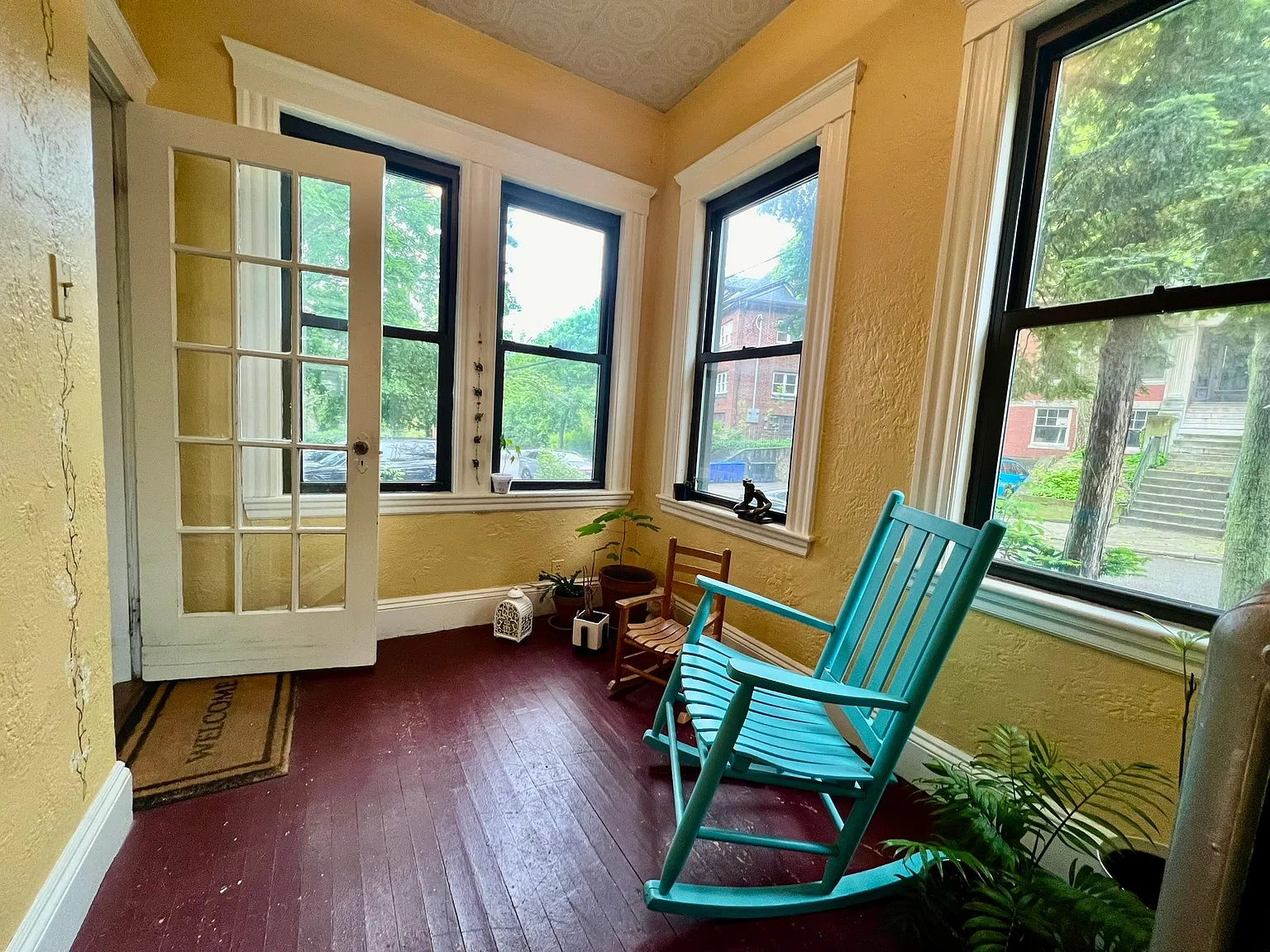 3 bed, 1800 sqft, $4,350 — Photo 3