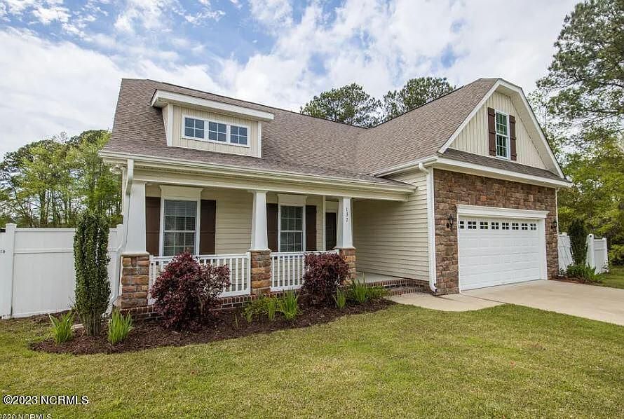 1st image of 137 Loudon Ct