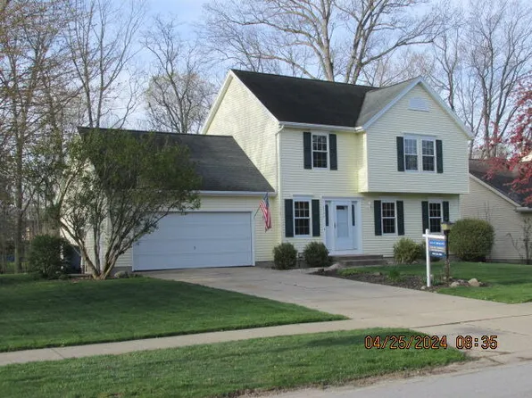 2364 Yorktown Dr SE, Kentwood, MI 49508