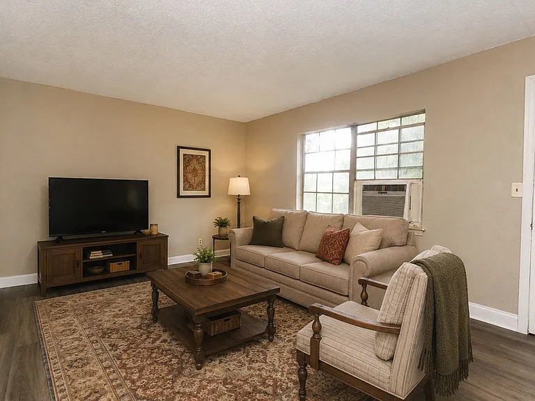 387 Alice Dr #C — Photo 2