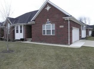44102 Astro Dr, Sterling Heights, MI