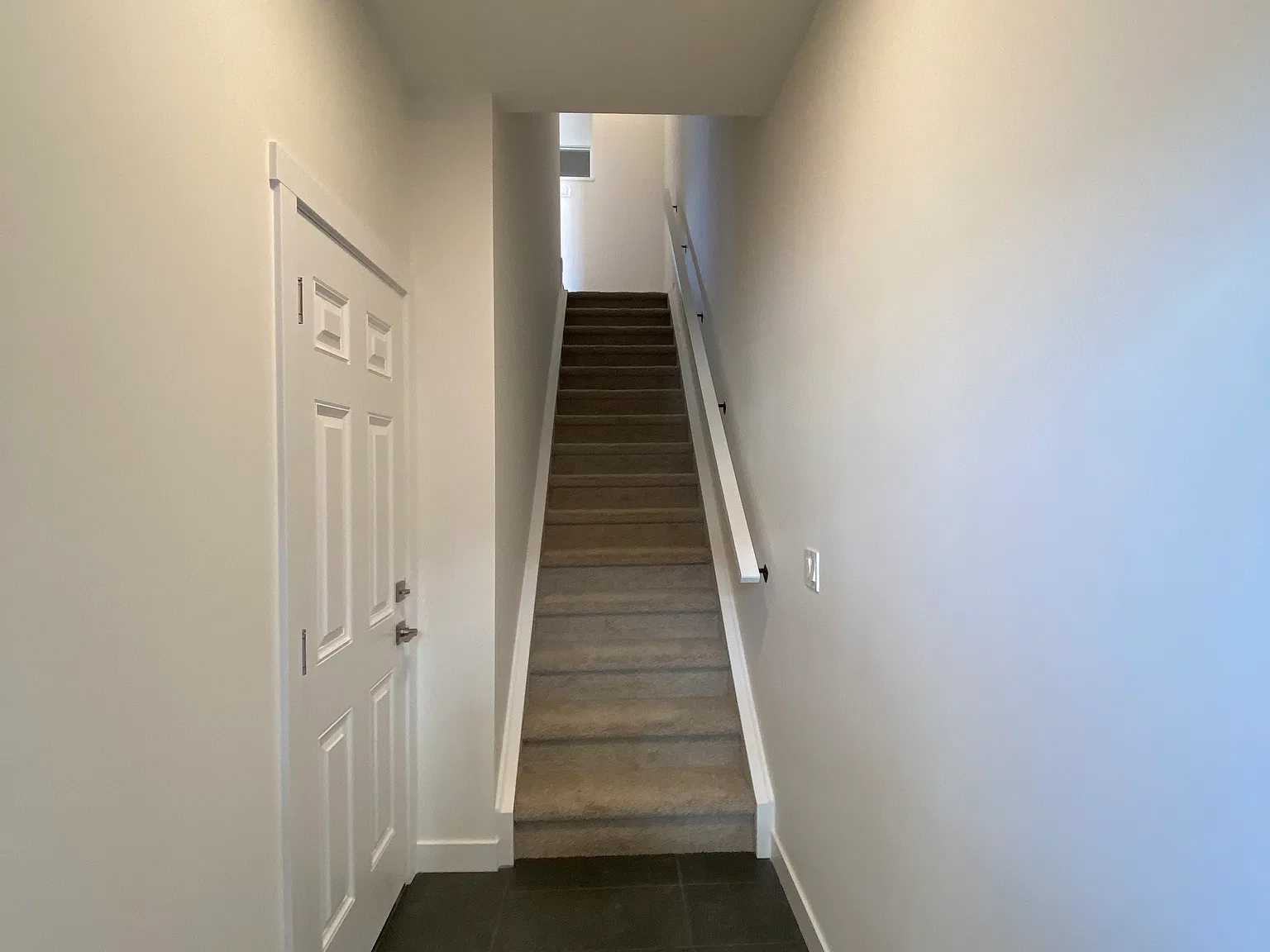 Unit 11 200 Belmont Street SW — Photo 2