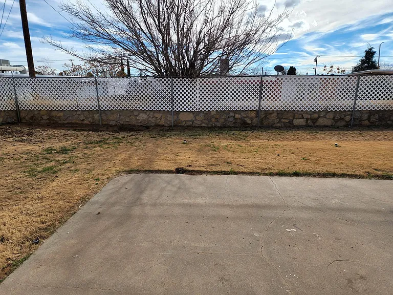 5116 Beals Dr — Photo 30