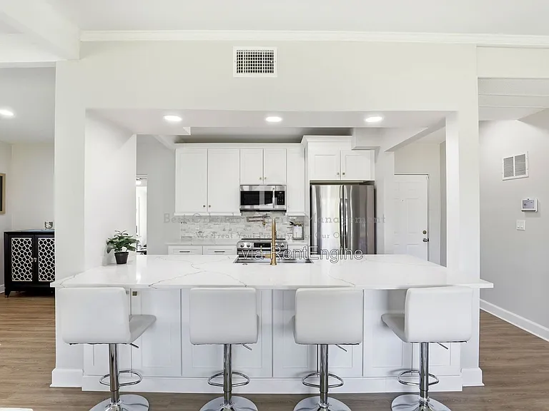2705 Gulfstream Rd — Photo 10