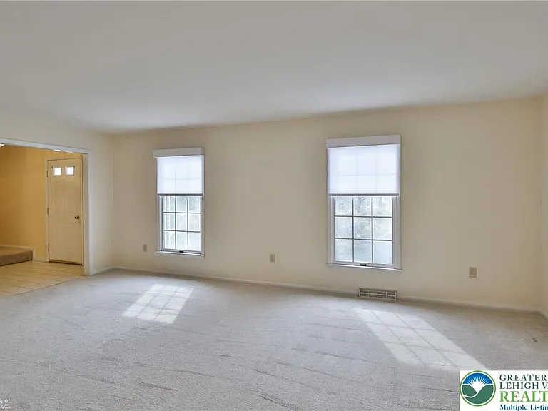 4059 Wedgewood Rd — Photo 9