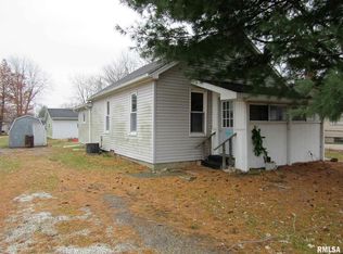 207 Western Ave, Saint David, IL 61563