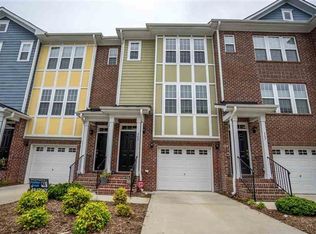 305 Dove Cottage Ln, Cary, NC 27519