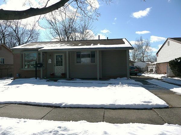 1st image of 30823 Hiveley St