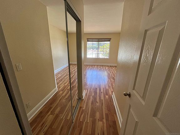 4th image of 3635 Grove St Unit 164