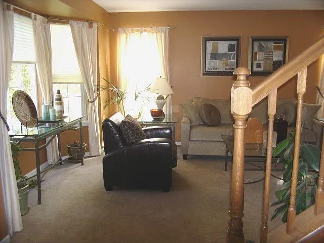 1261 Crystal Shore Dr photo 1