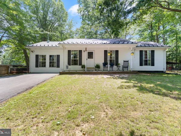 495 Short Ct, Lusby, MD 20657
