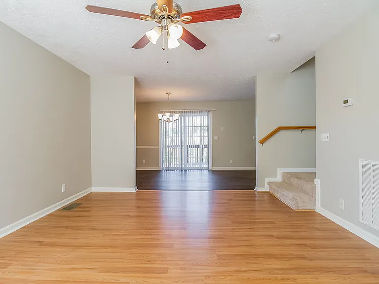 7835 Rainey Dr — Photo 3
