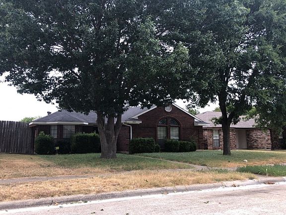 3rd image of 3031 Lawndale Dr