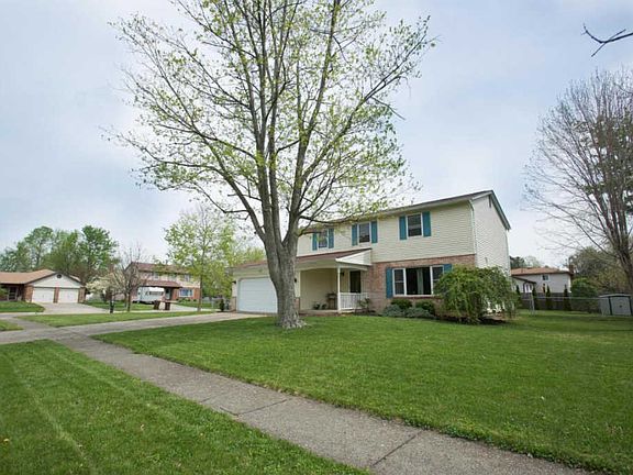 2nd image of 40 Fair Oaks Ln