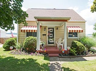 2633 Lenz Ave, Ambridge, PA 15003