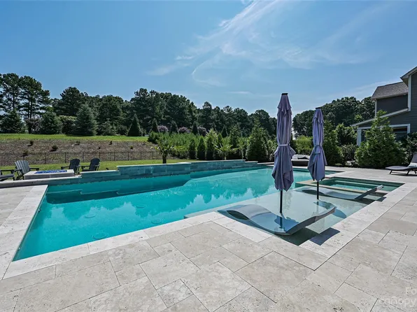 5118 Hyannis Ct, Weddington, NC 28104