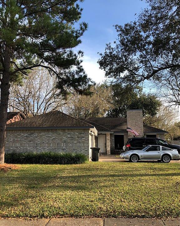 1st image of 3001 Ferndale Dr