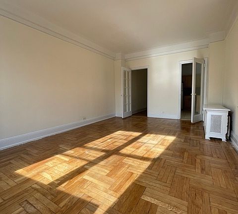 3rd image of 36 Plaza St E APT 2A