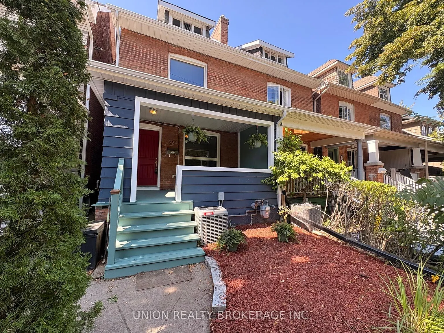 3 bed, $3,200 — Photo 1