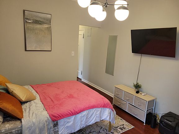 5th image of 1475 1st Ave #2B