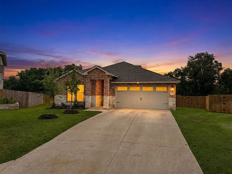 3790 Moffat Ct — Photo 15