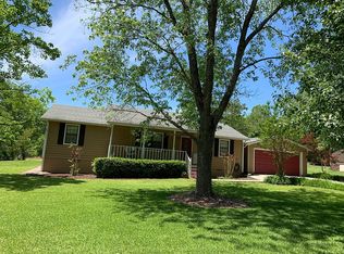 1215 Caylor Dr, Dalton, GA 30721