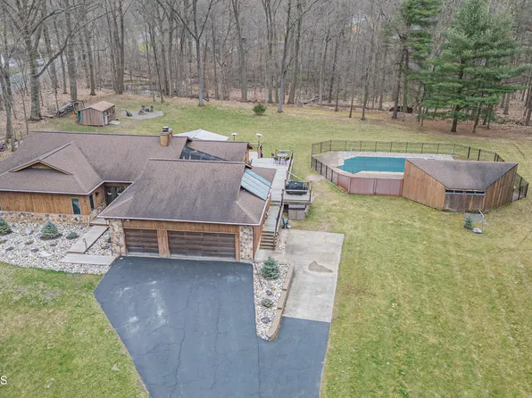 1 Orchard Park Drive, Clifton Park, NY 12065
