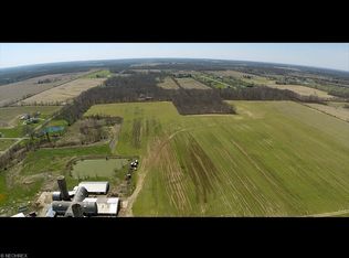 6868 Crocker Rd, Valley City, OH 44280