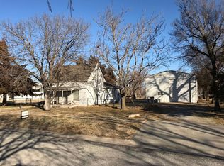 902 Holly St, Cawker City, KS 67430