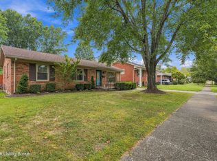 1046 Runell Rd, Louisville, KY 40214