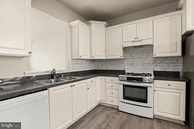 1 Karendale Ct — Photo 13