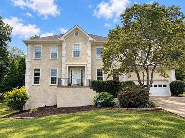 610 Adam Cir, Woodstock, GA 30188