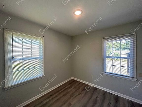 5th image of 8082 Oakbrook Dr