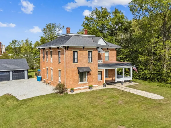 334 W Carrol St, Kenton, OH 43326