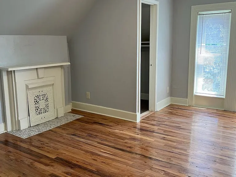 GHP 11-109 W Ormsby — Photo 10