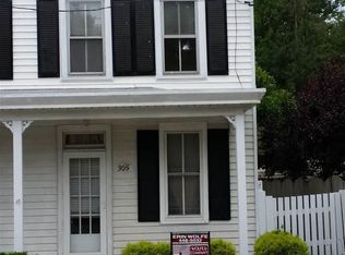 305 Walnut St, Boiling Springs, PA 17007