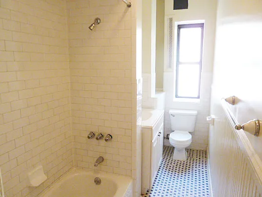 Rented by DSA Realty | media 32