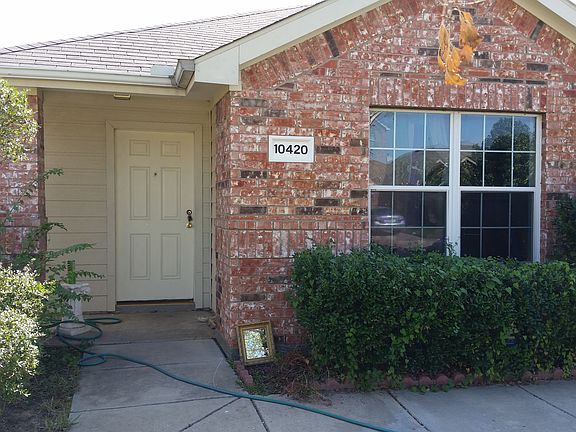 2nd image of 10420 Lake Park Dr