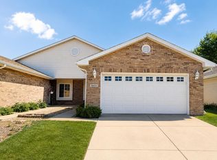 10653 Keystone Ln, Winfield, IN 46307