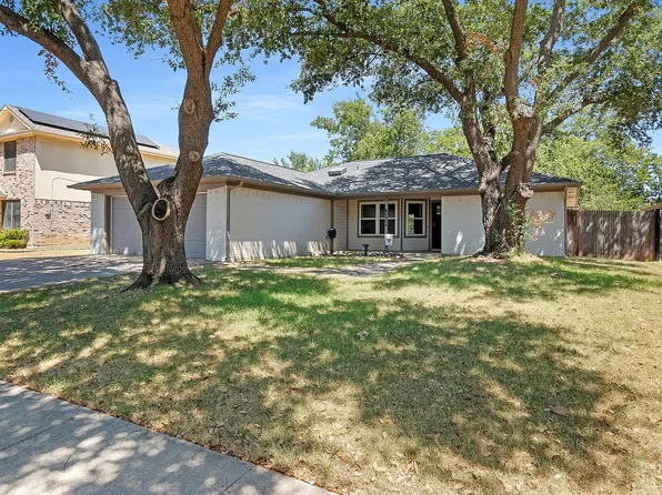 6804 Richfield Dr, North Richland Hills, TX 76182