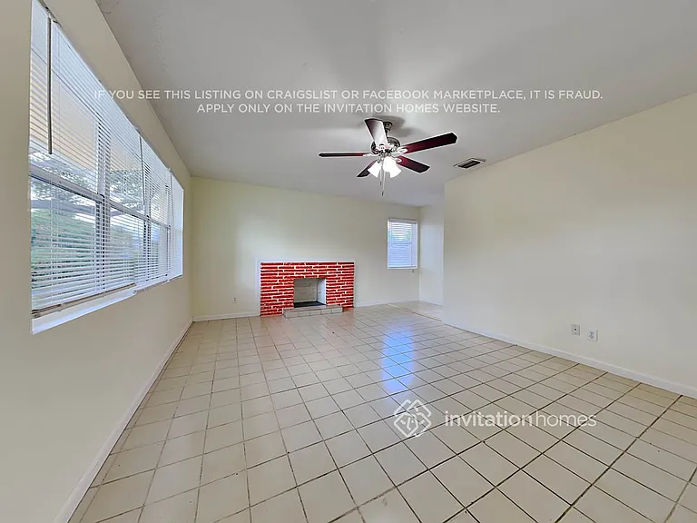 2336 Cypress Rd — Photo 4