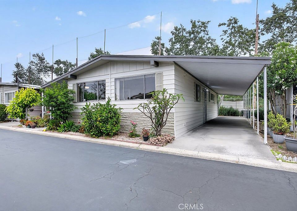 1st image of 24921 Muirlands Blvd Space 32