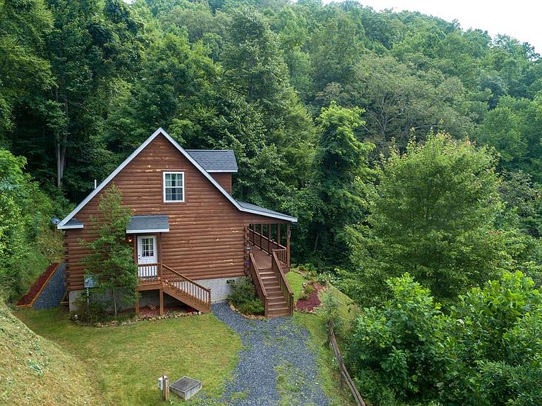 276 Paseos Dr Cullowhee, NC, 28723 Apartments for Rent Zillow