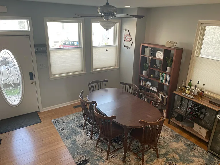 4320 Terrace St — Photo 3