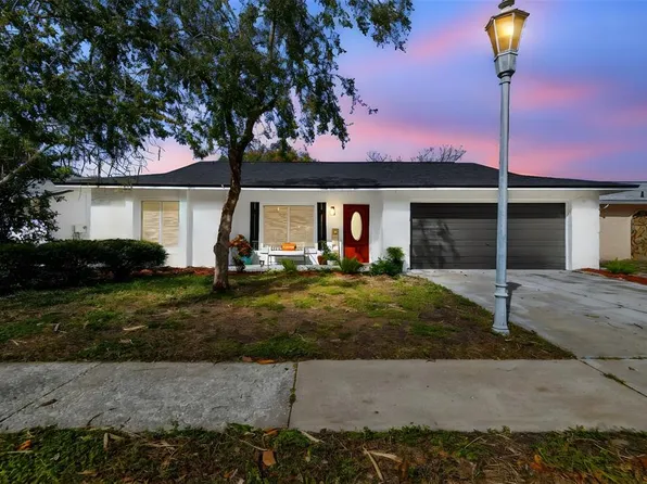 8611 Gandy Ln, Port Richey, FL 34668