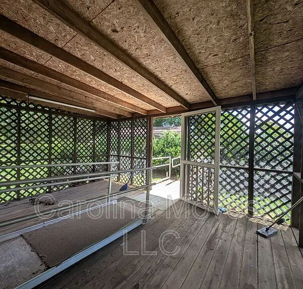 220 Farrs Rd — Photo 15