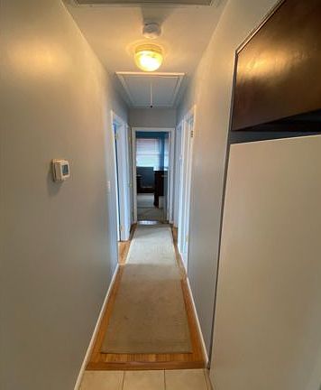 5th image of 449 Frank St