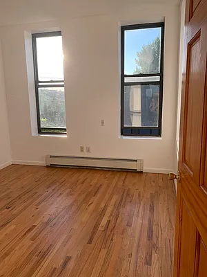 Rented by Jason A Moore, LREB | media 24