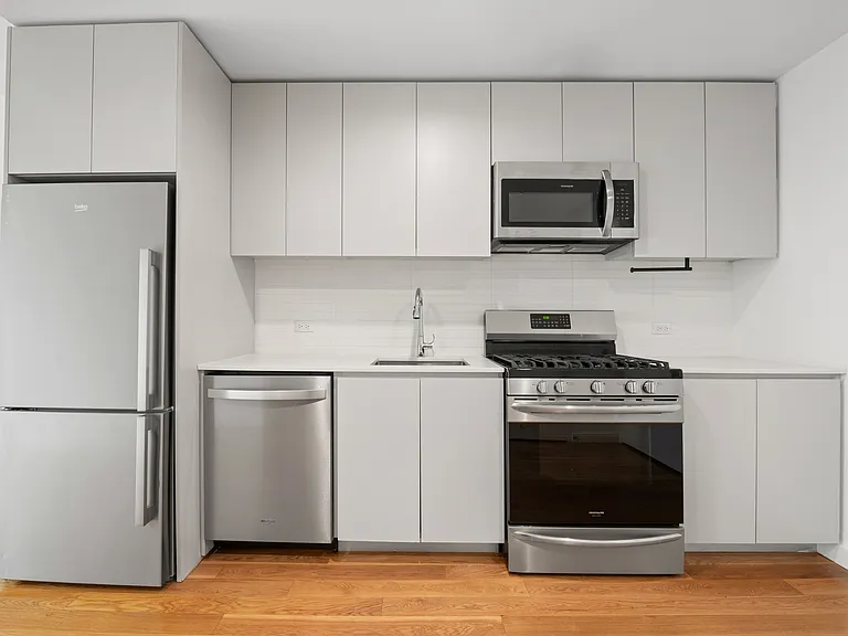 123 Hope St #4L — Photo 4