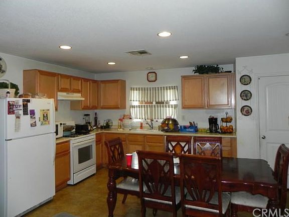 2nd image of 700 Allepo Pine St